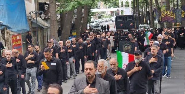 دماوند در سوگ علمدار کربلا سیاهپوش شد دماوند در سوگ علمدار کربلا سیاهپوش شد