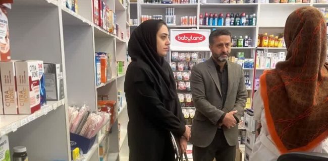 بازرسی میدانی مدیر شبکه بهداشت و درمان دماوند از وضعیت ارائه خدمات دارویی/ فرآیند تأمین و ارسال انواع شیرخشکهای از سوی شرکتهای پخش در حال است بازرسی میدانی مدیر شبکه بهداشت و درمان دماوند از وضعیت ارائه خدمات دارویی/ فرآیند تأمین و ارسال انواع شیرخشکهای از سوی شرکتهای پخش در حال است