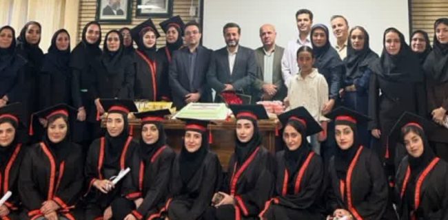 فارغالتحصیلی دانشآموزان بهورزی دماوند؛ آغاز مسیر خدمت در عرصه سلامت فارغالتحصیلی دانشآموزان بهورزی دماوند؛ آغاز مسیر خدمت در عرصه سلامت