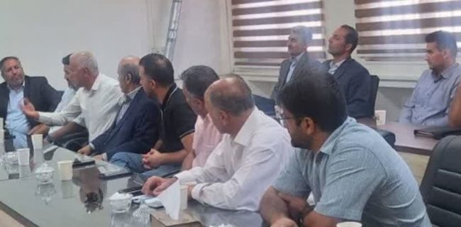 تعیین نرخ مصوب نگهداری سیب در سردخانههای دماوند/ تعرفهها تا سال ۱۴۰۶ مشخص شد/ سردخانهها ملزم به اجرای تعرفههای جدید شدند تعیین نرخ مصوب نگهداری سیب در سردخانههای دماوند/ تعرفهها تا سال ۱۴۰۶ مشخص شد/ سردخانهها ملزم به اجرای تعرفههای جدید شدند