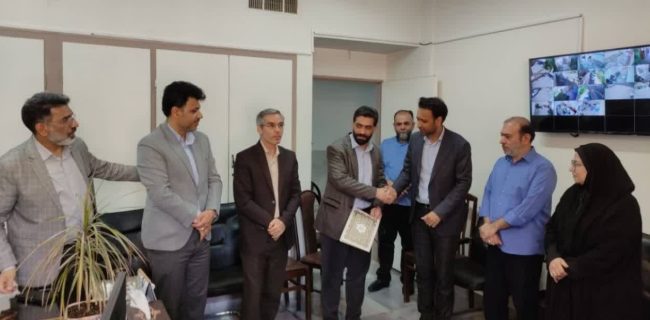 «محسن خداشناس» بهعنوان سرپرست کمیته امداد شهرستان دماوند منصوب شد «محسن خداشناس» بهعنوان سرپرست کمیته امداد شهرستان دماوند منصوب شد