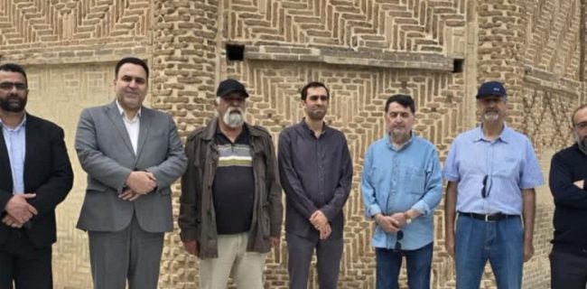 بازدید متخصصان و پژوهشگران تاریخ و میراث فرهنگی از آثار تاریخی دماوند در هفته میراث فرهنگی