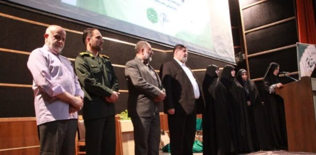 همایش «بانوی مقاوم» در دماوند برگزار شد/ تجلیل از بانوان پیشگام در پشتیبانی از جبهه و خانوادههای شهدای جنگ رمضان همایش «بانوی مقاوم» در دماوند برگزار شد/ تجلیل از بانوان پیشگام در پشتیبانی از جبهه و خانوادههای شهدای جنگ رمضان