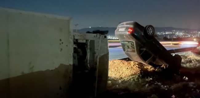 تصادف و واژگونی ۲ خودروی سواری در محور فیروزکوه ـ دماوند تصادف و واژگونی ۲ خودروی سواری در محور فیروزکوه ـ دماوند
