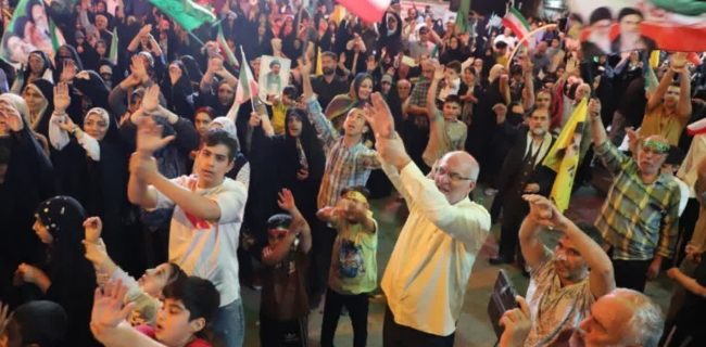 چهارمین مهمانی بزرگ غدیر در دماوند پرشورتر از هر سال برگزار شد/ مشارکت ۴۰ مجموعه فرهنگی و مذهبی در نود و ششمین حماسه حضور مردم ولایتمدار چهارمین مهمانی بزرگ غدیر در دماوند پرشورتر از هر سال برگزار شد/ مشارکت ۴۰ مجموعه فرهنگی و مذهبی در نود و ششمین حماسه حضور مردم ولایتمدار