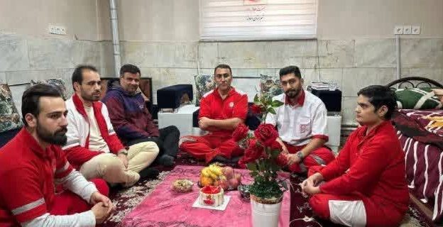 یلدای امدادی در پایگاه‌های امداد و نجات هلال‌احمر دماوند/ بازدید مسئولان از پایگاه‌های چناران و آبعلی