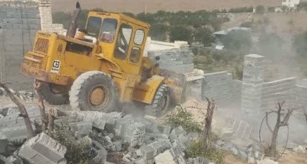تخریب ۵۰ مورد ساخت‌وساز غیرمجاز در اراضی کشاورزی روستای زان شهرستان دماوند