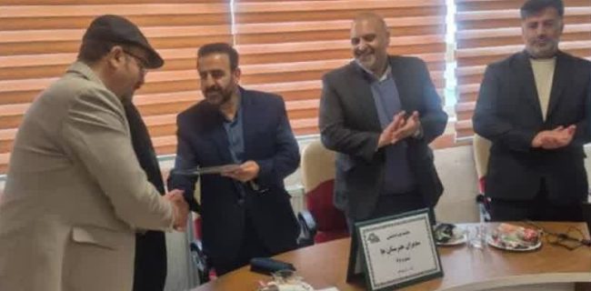 تأکید مدیر آموزش‌وپرورش دماوند بر احیای تبصره ۷۵ در هنرستان‌ها/ آموزش همراه با تولید؛ راهبردی برای ارتقای مهارت‌آموزی و تقویت زیرساخت‌های هنرستانی