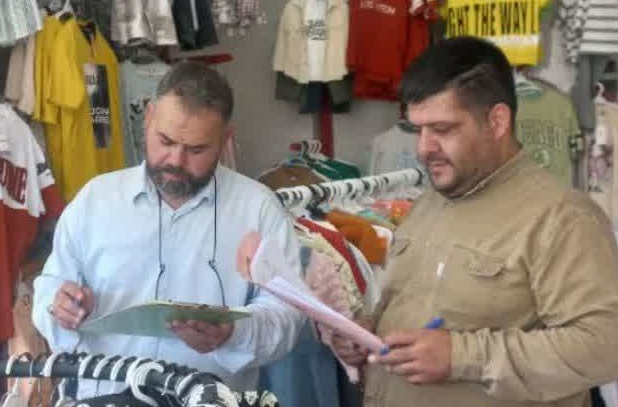 تشدید نظارتها بر بازار نوشتافزار و پوشاک شهرستان دماوند در آستانه سال تحصیلی جدید تشدید نظارتها بر بازار نوشتافزار و پوشاک شهرستان دماوند در آستانه سال تحصیلی جدید
