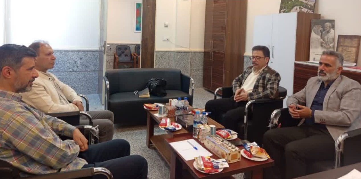 نشست هیأت آمادگی جسمانی و تندرستی دماوند با رئیس اداره فرهنگ و ارشاد اسلامی