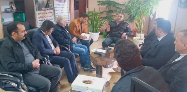 برگزاری جلسه تعاملی پلیس و اصناف در شهرستان دماوند/ سرهنگ ملکی: تعامل پلیس و اصناف ضامن امنیت و رونق اقتصادی است