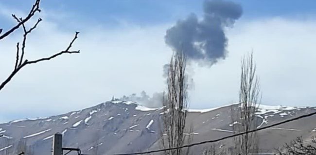 حمله هوایی دشمن به دکل زیرساختی در ارتفاعات امامزاده هاشم شهرستان دماوند/ ۳ نفر مصدوم شدند حمله هوایی دشمن به دکل زیرساختی در ارتفاعات امامزاده هاشم شهرستان دماوند/ ۳ نفر مصدوم شدند