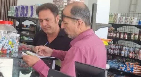 خط و نشان بازرسان برای سودجویان؛ نظارت‌ها در ایام تعطیل متوقف نمی‌شود/ شناسایی ۶ واحد صنفی متخلف در جاده فیروزکوه و منطقه‌ آبسرد