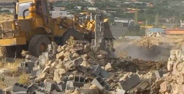 مقابله با ساخت‌وسازهای غیرمجاز در اراضی کشاورزی شهرستان دماوند/ قلع و قمع ۶۳ فقره ساخت‌وساز غیرمجاز در منطقه‌ سربندان