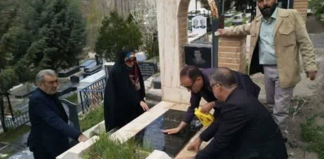 بررسی مشکلات و مطالبات روستای مومج/ تخصیص زمین مناسب برای آرامستان/ درخواست برخی از اهالی برای نصب انشعاب گاز