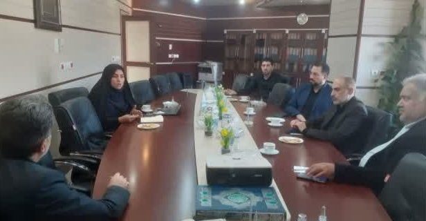 جلسه هم‌اندیشی آموزش و پرورش با دانشگاه آزاد اسلامی واحد دماوند/ اعلام آمادگی دانشگاه جهت فراهم آوردن شرایط آشنایی دانش‌آموزان با محیط آموزشی