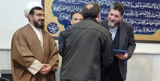 مراسم بزرگداشت روز شهدا و هشتمین سالگرد تدفین شهدای گمنام در دانشگاه آزاد اسلامی واحد دماوند