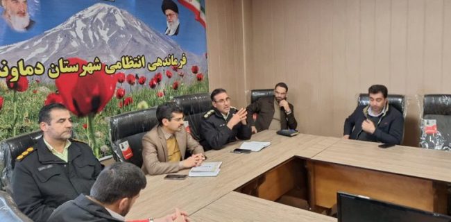 جلسه تعاملی چهارشنبه آخر سال با دستگاه‌های دولتی و خدمات‌رسان شهرستان دماوند/ ظرفیت نیروهای امدادی وبرون سازمانی با نیروی انتظامی در حوادث کارساز است