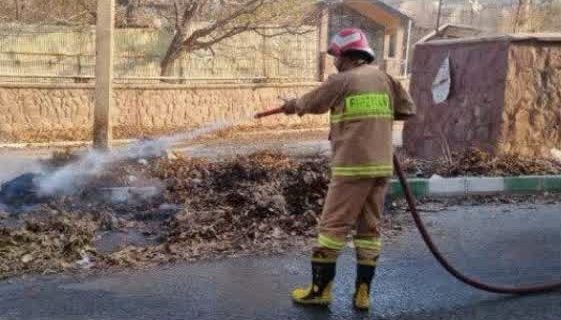 آماده‌باش آتش‌نشانی دماوند برای مقابله با برگ‌سوزی و پسماندسوزی‌ها