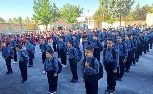 آیین بازگشایی مدارس و آغاز سال تحصیلی جدید در شهر آبسرد