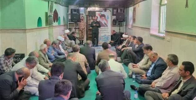 آغاز گلباران مزار شهدا و رزمایش دیدار با خانوادههای معظم شهدا در دماوند به مناسبت هفته دفاع مقدس آغاز گلباران مزار شهدا و رزمایش دیدار با خانوادههای معظم شهدا در دماوند به مناسبت هفته دفاع مقدس