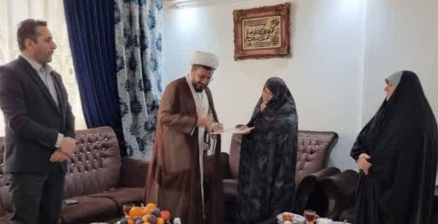 دیدار با خانواده‌ معظم شهیدان محمد قربان مجیدی و شهید سعید امیدی در دماوند به مناسبت هفته دفاع مقدس