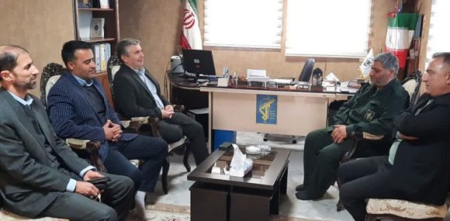 دیدار شهردار کیلان و مسئولان شهری با فرمانده حوزه مقاومت بسیج به مناسبت روز پاسدار