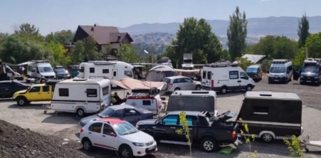 برپایی نخستین نمایشگاه کمپر و کاروان‌داران در شهر دماوند / فرصتی متفاوت برای آشنایی با سفر و کمپینگ