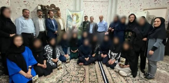 بازدید مسئولین از مرکز نگهداری فرزندان شبانه‌روزی بادبادک سبز شهر رودهن تحت نظارت اداره بهزیستی شهرستان دماوند