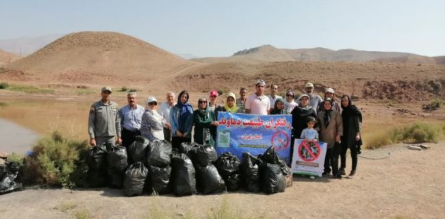 چهل و نهمین برنامه گروه رفتگران طبیعت دماوند با پاکسازی محیط اطراف سد خاکی زیارت انجام شد