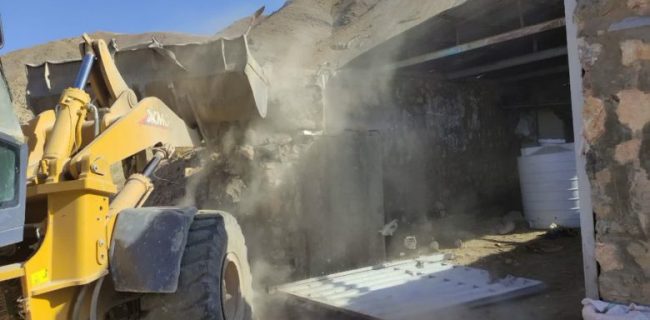 اجرای یک فقره حکم قطعیت یافته قضایی خلع ید و رفع تصرف در پلاک خسروان/ بیش از ۲۰ هکتار از اراضی منابع طبیعی شهرستان دماوند از دست زمین‌خواران آزادسازی شد