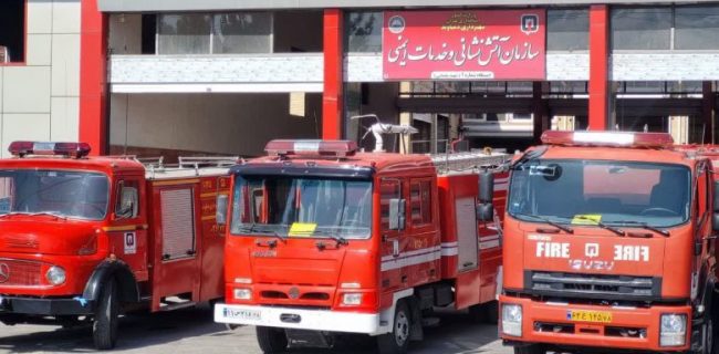 برگزاری دوره آموزشی اطفاء حریق با حضور جمعی از آتش‌نشانان از سراسر کشور در دماوند