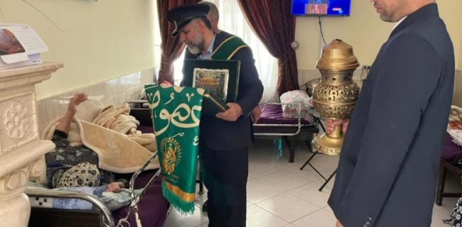 مراسم پرچم گردانی متبرک به حرم حضرت معصومه(س) در مرکز سالمندان شیرین و مرکز شبه خانواده بادبادک سبز رودهن