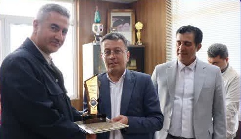 ارزیابی کیفیت خدماترسانی به مراجعین در بازدید فرماندار از اداره ورزش و جوانان شهرستان دماوند ارزیابی کیفیت خدماترسانی به مراجعین در بازدید فرماندار از اداره ورزش و جوانان شهرستان دماوند