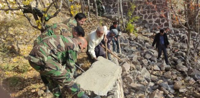 رفع تصرف ۴۵۶ مترمربع از اراضی ملی منابع طبیعی شهرستان دماوند در پلاک ۹۰ آئینه‌ورزان از دست زمین‌خواران