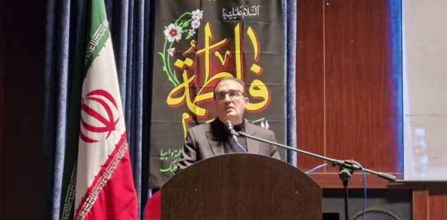 قوانین دست و پا گیر باعث نارضایتی مردم در شهرستان دماوند می‌شود/ نمایندگان مجلس به‌جای شرکت در مراسمات ختم قوانین را تسهیل کنند/ نمایندگان مجلس ماده‌های قانونی را اصلاح کنند تا مدیر دستش باز باشد/ راه نجات شهرستان دماوند اتحاد است