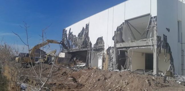 اجرای احکام قطعی یک فقره ساخت و ساز غیرمجاز در روستای سیدآباد شهرستان دماوند + تصاویر