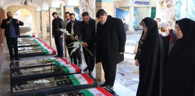 تجدید میثاق فرماندار شهرستان دماوند با آرمان‌های شهدا در اولین روز کاری خود