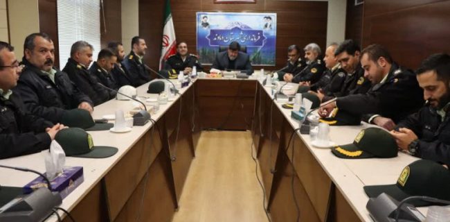 دیدار فرمانده انتظامی به همراه جمعی از پرسنل با فرمانداری دماوند/ طرد ۴۰۰۰ هزار اتباع غیرمجاز در شهرستان دماوند