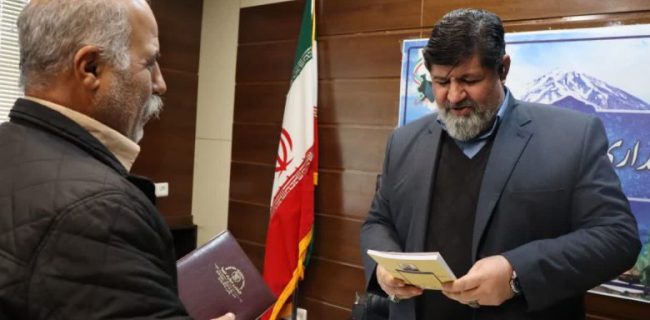 پیگیری برخی از مطالبات خانواده‌های شاهد و ایثارگر در نشست با فرماندار شهرستان دماوند/ حیدری‌آزاد: تکریم و تجلیل از این قشر یکی از وظایف مدیران جهت تسریع در امور سیکل اداری آنهاست