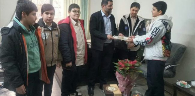 شرکت دانش آموزان دماوندی در به نیابت از سردار پرافتخار اسلام حاج قاسم سلیمانی در پویش آزادی زندانی