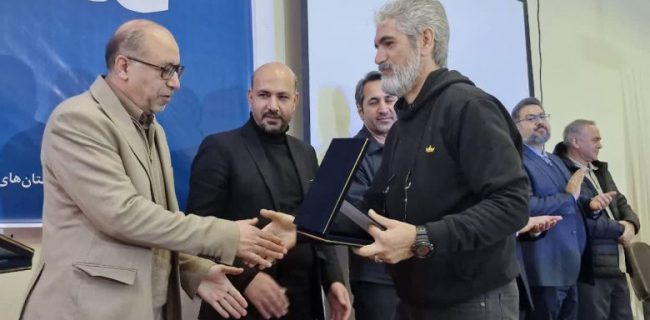 همایش عکاسان و فیلمبرداران شرق استان تهران/ پیشکسوتان صنف عکاسان شهرستان دماوند تجلیل شدند