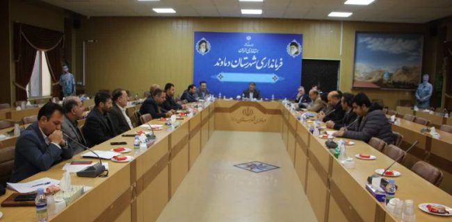 جلسه کارگروه آرد و نان شهرستان دماوند/ ۱۰۰۰ تن گندم مرغوب جهت بهبود و بالابردن کیفیت آرد کارخانه مروارید دماوند و عرضه اختصاص پیدا خواهد کرد/ نظارت مستمر بر عملکرد نانوایی‌ها/ تشویق نانوایی‌های دارای عملکرد مثبت و برخورد قاطع با متخلفین