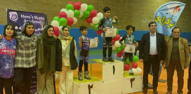 مسابقات اسکیت سرعت در شهرستان دماوند به مناسبت گرامیداشت دهه فجر مسابقات اسکیت سرعت در شهرستان دماوند به مناسبت گرامیداشت دهه فجر