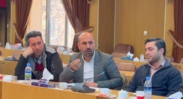 فعالیت ۱۸۴ واحد نانوایی در شهرستان دماوند/ با مشکل کیفیت و کسری آرد در شهرستان دماوند مواجه هستیم/ میانگین آرد نانوایی‌ها ۶ کیسه است/ ۶۰ درصد از نانوایی‌ها مستاجر و ۴۰ در درصد مالک هستند/ ۷۰ درصد نانوایی‌ها مدرک فنی و حرفه‌ای دریافت کرده‌اند