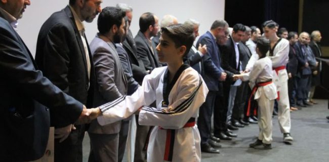 مراسم تقدیر از بهترین‌های تکواندو آکادمی امیران در شهرستان دماوند