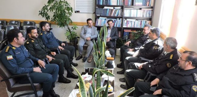 نشست تعاملی فرمانده انتظامی شهرستان دماوند با رئیس دادگاه عمومی بخش رودهن/ تاکید بر حمایت‌های فراگیر دستگاه قضائی در پیشبرد مأموریت های مختلف پلیسی