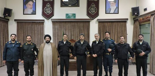 دیدار فرمانده انتظامی شهرستان دماوند با امام جمعه بخش رودهن/ حجت‌الاسلام حسینی: حضور مقتدرانه پلیس در جامعه مایه آرامش و امنیت روانی مردم و احساس ناامنی مجرمان است