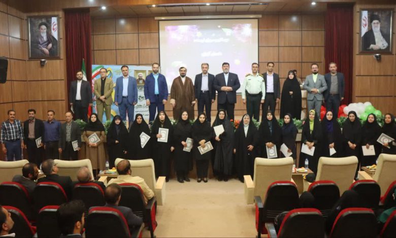 همایش بزرگداشت مقام شامخ معلم در شهرستان دماوند/ ۱۶ نفر از معلمان نمونه با اهدای لوح تقدیر تجلیل شدند