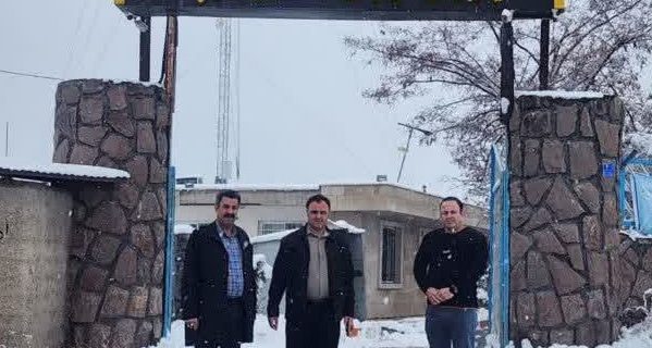 بازدید بخشدار از روند برفروبی ۳ روستای بخش مرکزی دماوند/ محور روستایی کلاک در جریان برفروبی و نمکپاشی محورهای فوق قرار گرفت بازدید بخشدار از روند برفروبی ۳ روستای بخش مرکزی دماوند/ محور روستایی کلاک در جریان برفروبی و نمکپاشی محورهای فوق قرار گرفت